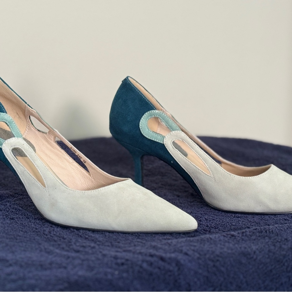 Elegant Two-Tone Women's Heels